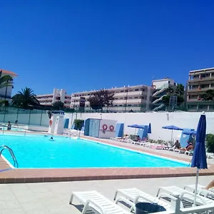 5 Min Walk From Yumbo 216 Apartment